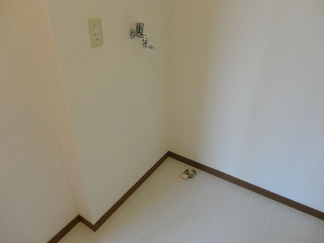 洗面設備　★嬉しい室内洗濯機置場★