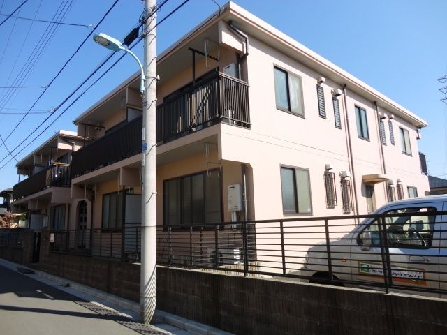 エントランス　閑静な住宅街