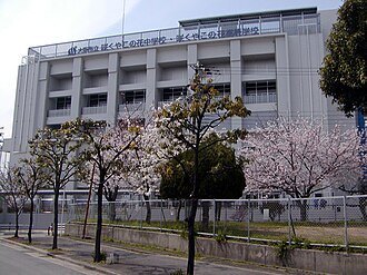 中学校　大阪府立咲くやこの花中学校（中学校）まで1649m