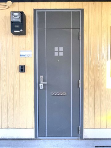 ルシエール東園田 102の玄関写真