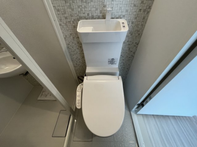 トイレ　※同タイプのお部屋写真を使用しております。