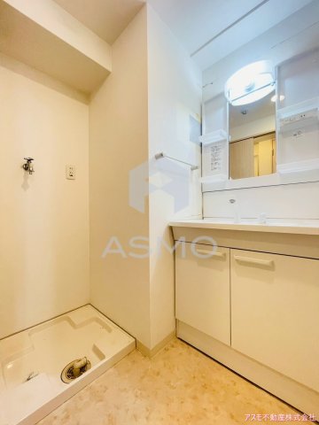 洗面設備　同マンション別部屋　参考写真