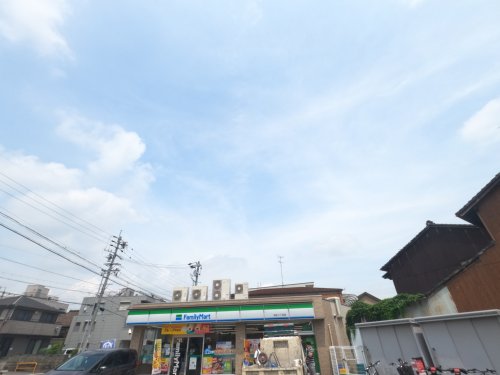 コンビニ　ファミリーマート 栄生二丁目店（コンビニ）まで322m