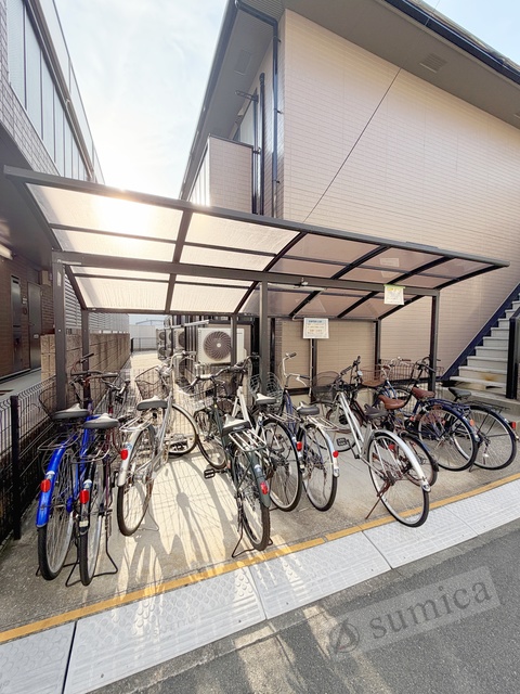 その他共有部分　屋根付き駐輪場が嬉しいです♪♪