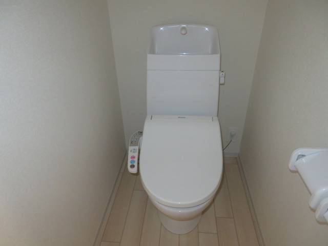 トイレ　シャワー付きトイレ