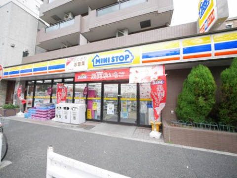 コンビニ　ミニストップ緑２丁目店（コンビニ）まで400m