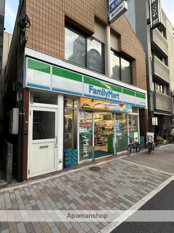 コンビニ　ファミリーマート牡丹一丁目店（コンビニ）まで113m