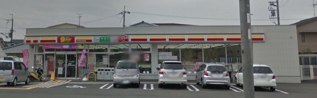 コンビニ　ヤマザキデイリーストア（コンビニ）まで1254m