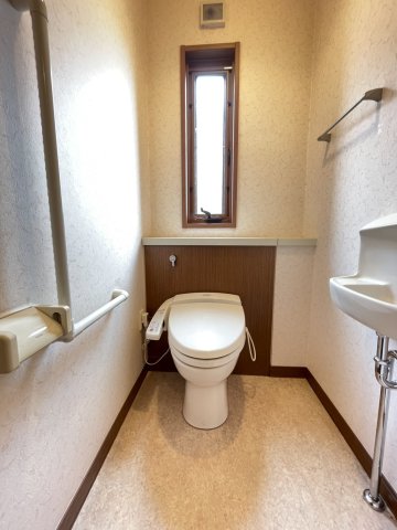 久原二丁目貸家のトイレ写真