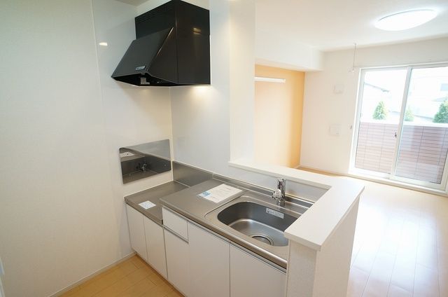 宇都宮市 2階建 築13年のキッチン写真
