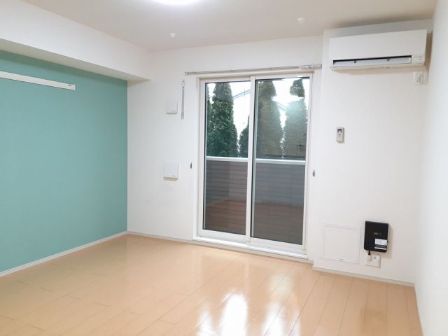 宇都宮市 2階建 築13年の居間写真
