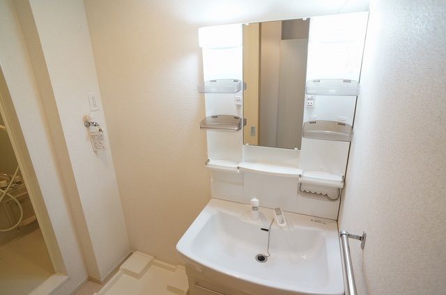 宇都宮市 2階建 築13年の内装写真