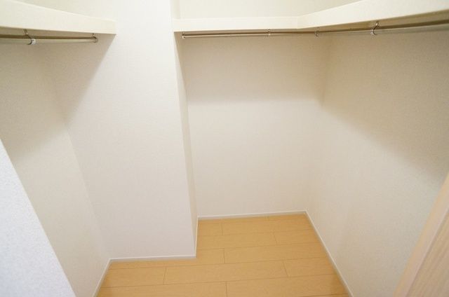 宇都宮市 2階建 築13年の内装写真