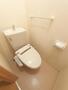 トイレ　清潔感のあるトイレです