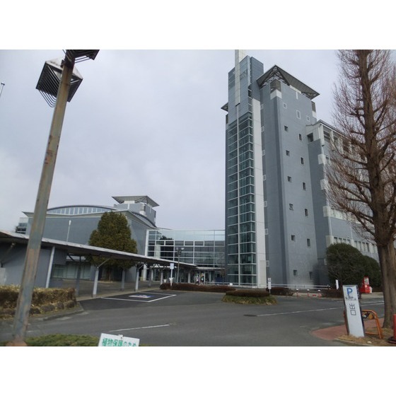 役所　本庄市役所（役所）まで384m