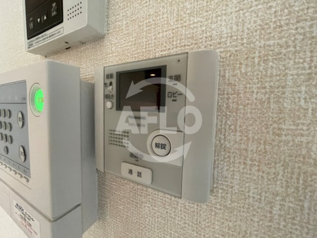 セキュリティ　コンフォート杭全　モニター付きインターホン