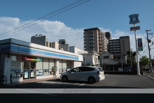 コンビニ　ローソン（コンビニ）まで774m