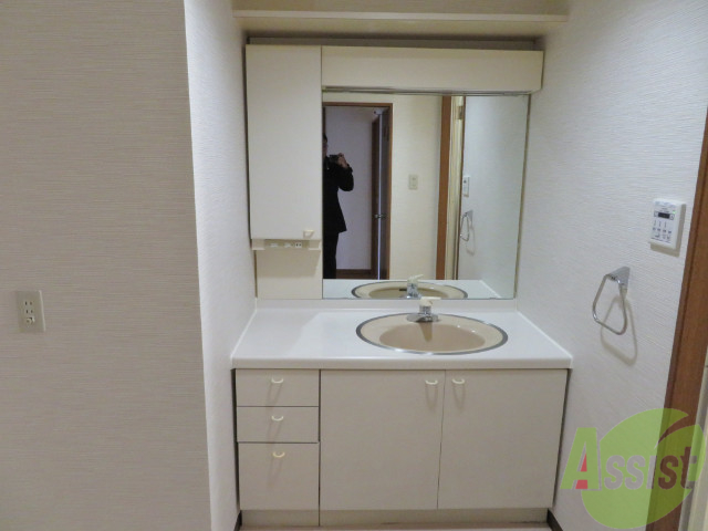 洗面設備　洗面台は独立していて、使いやすそうです。
