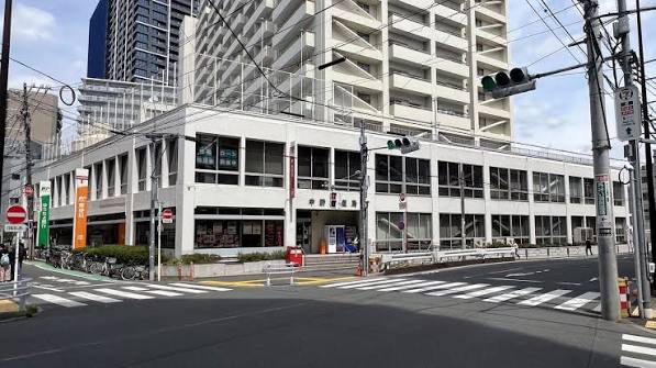 郵便局　中野郵便局（郵便局）まで519m