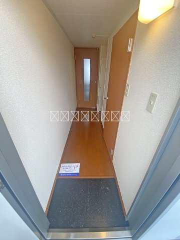 伊豆箱根鉄道駿豆線 三島広小路駅 徒歩20分 3階建 築22年の玄関写真