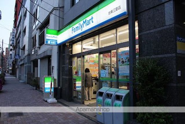 コンビニ　ファミリーマート台東三筋店（コンビニ）まで481m