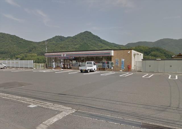 コンビニ　セブンイレブン（コンビニ）まで2670m