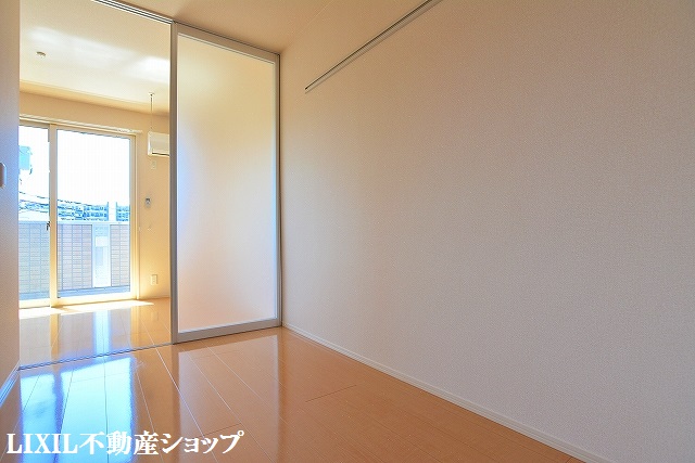その他　3帖の洋室です。