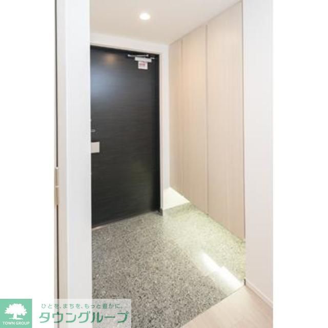 玄関　※写真は同タイプ住戸です。