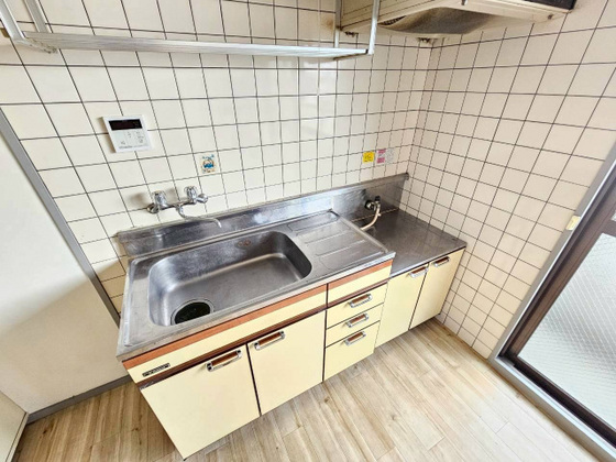 キッチン　※別部屋の写真です