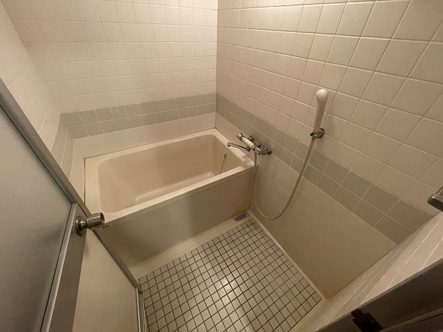 バス・シャワールーム　シンプルで使いやすい浴室です！