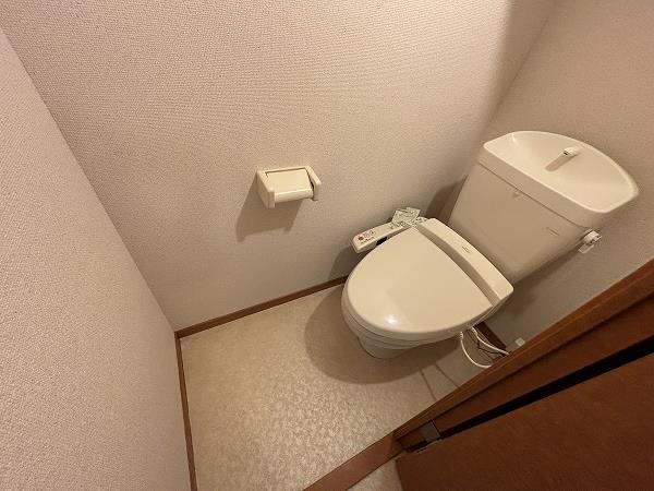 レオパレスMUKUNOのトイレ写真