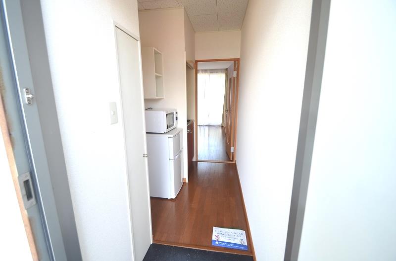 レオパレスMUKUNOの玄関写真