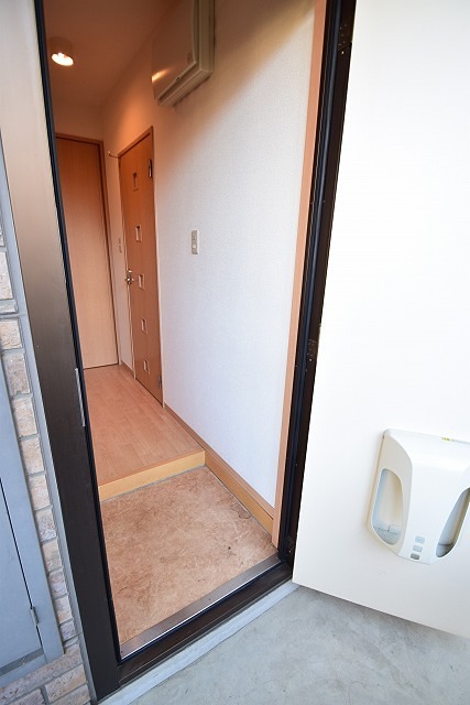 玄関　別部屋参照