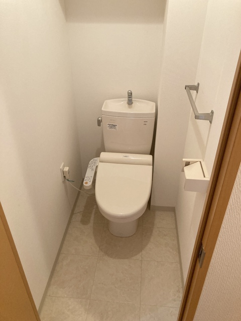 トイレ　シンプルで使いやすいトイレです