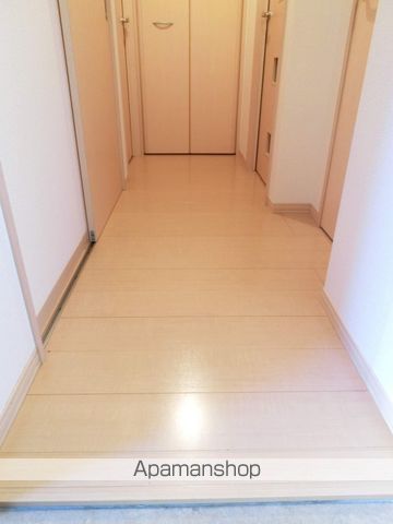 ＪＲ東海道本線 浜松駅 バス乗車時間：20分 最寄りバス停で下車 徒歩3分 2階建 築23年の玄関写真