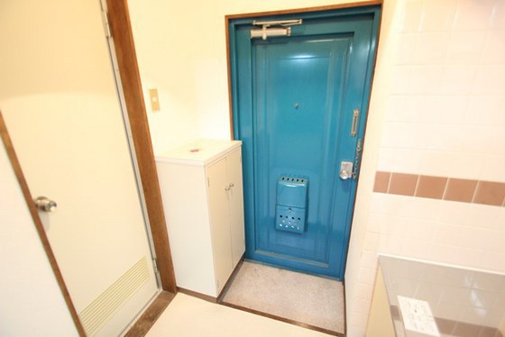 玄関　※他のお部屋の写真です