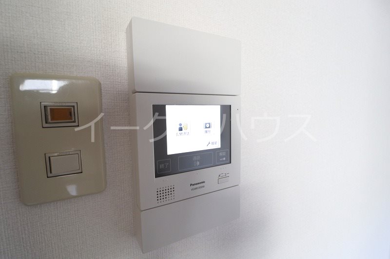 セキュリティ　退去予定のため別部屋写真使用