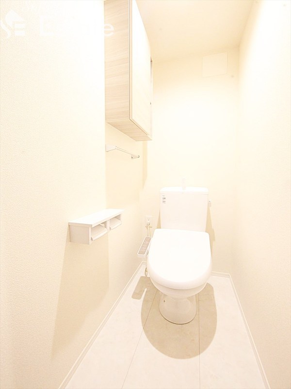地下鉄東山線 亀島駅 徒歩4分 3階建 築2年のトイレ写真