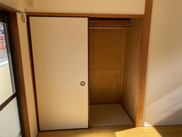 ＪＲ東海道本線 高槻駅 徒歩15分 3階建 築38年のトイレ写真