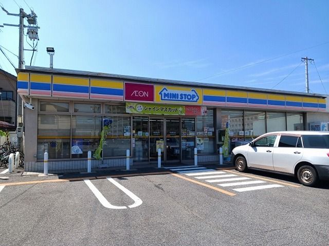 コンビニ　ミニストップ（コンビニ）まで203m