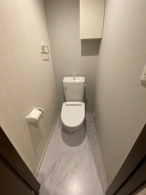 トイレ　同じ間取の他のお部屋のお写真です