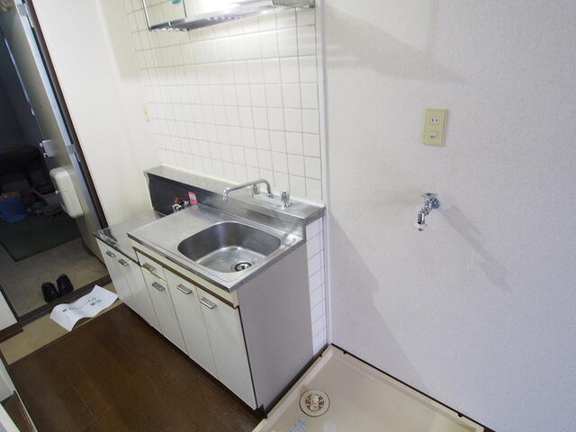 ＪＲ埼京線 板橋駅 徒歩9分 3階建 築37年のキッチン写真