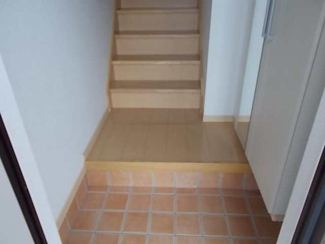 玄関　落ち着いた玄関です