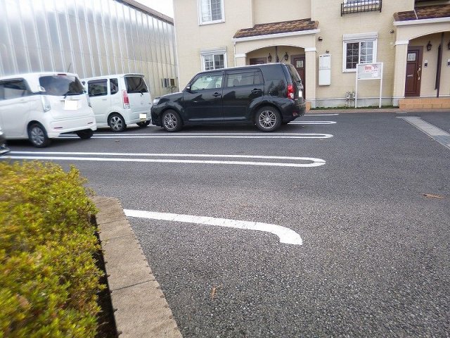 駐車場　駐車スペースもあります