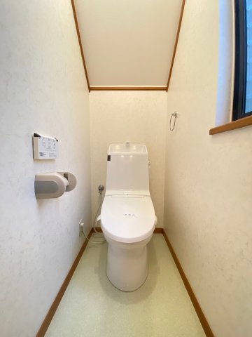 ＪＲ山陽本線 垂水駅 徒歩18分 2階建 築29年のトイレ写真