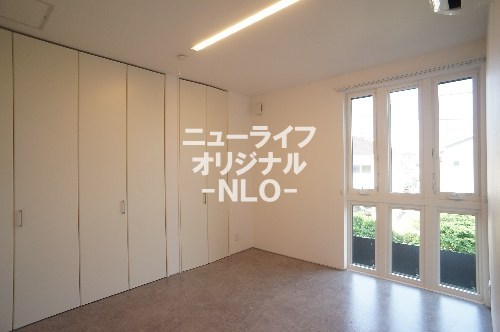 その他部屋・スペース　ベッドがゆったりと配置できる主寝室に最適な空間！