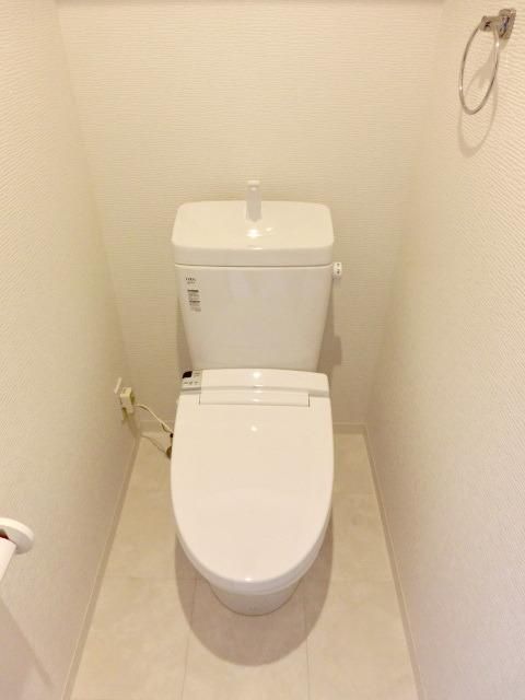 トイレ　ウォシュレット完備