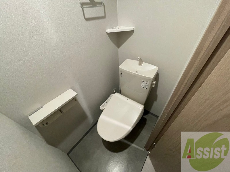 トイレ　こちらはトイレです。清潔感があり、安心して使用できます。