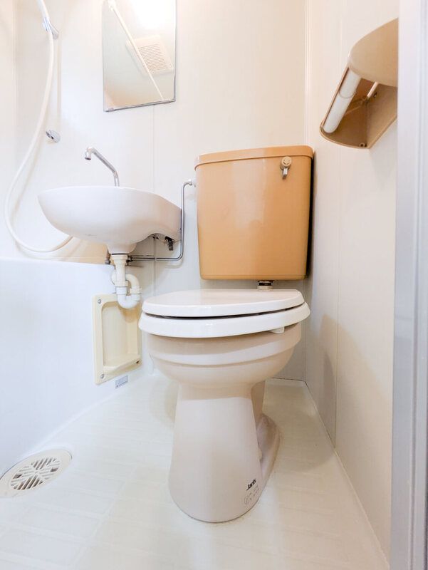 相鉄本線 西横浜駅 徒歩16分 2階建 築36年のトイレ写真
