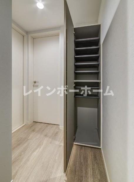 玄関　※同施工別物件参考写真